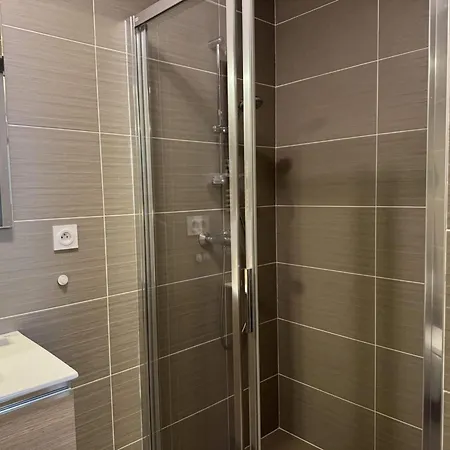 Apartment 5 Pieces Pour 8 Personnes, Proche Centre - Fr-1-676-235 *